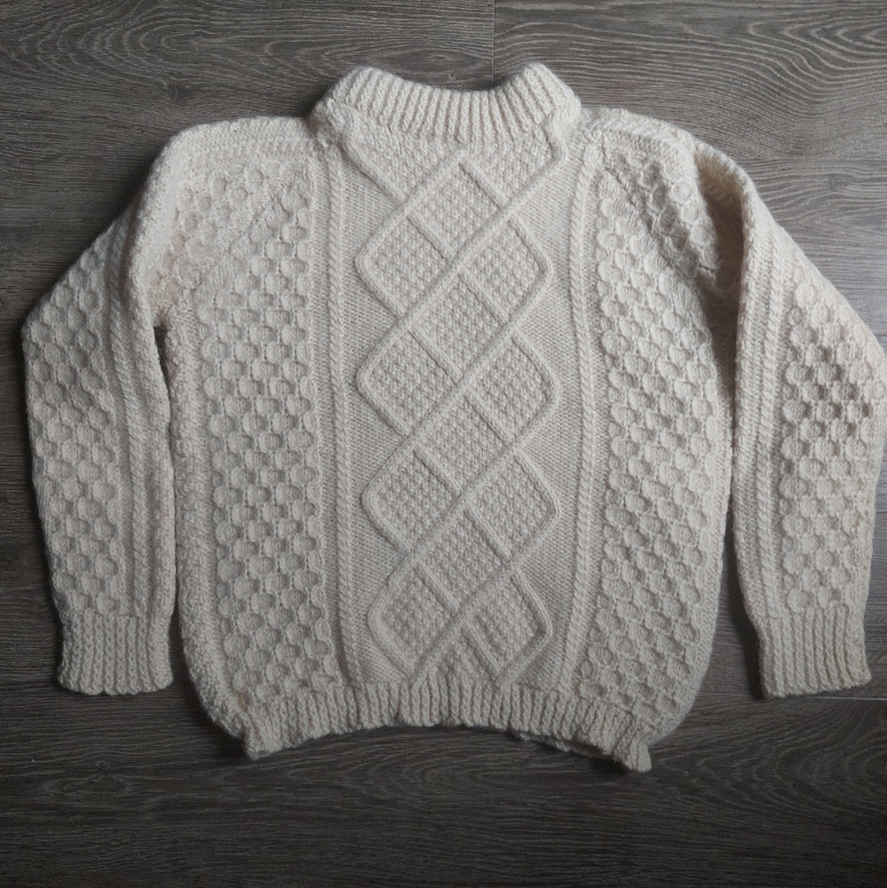 Handknit chunky wool fair isle aran fishermans coastal sweater. Medium to Large